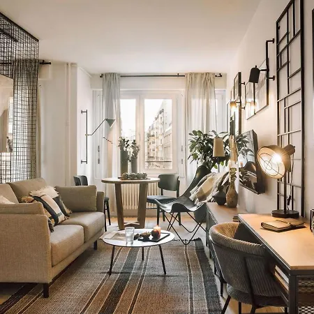 Nuria - Et Balcon A Auteuil