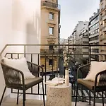 Nuria - Et Balcon A Auteuil *