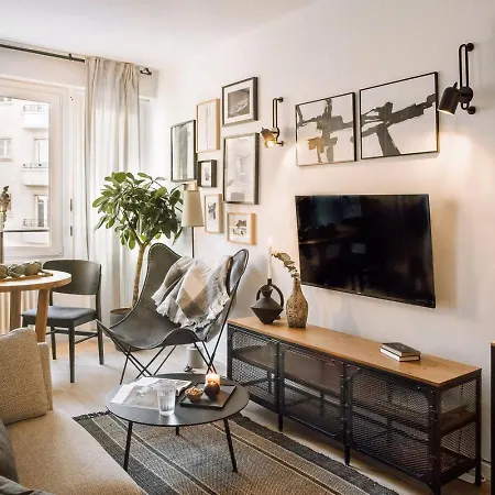 Nuria - Et Balcon à Auteuil Appartement