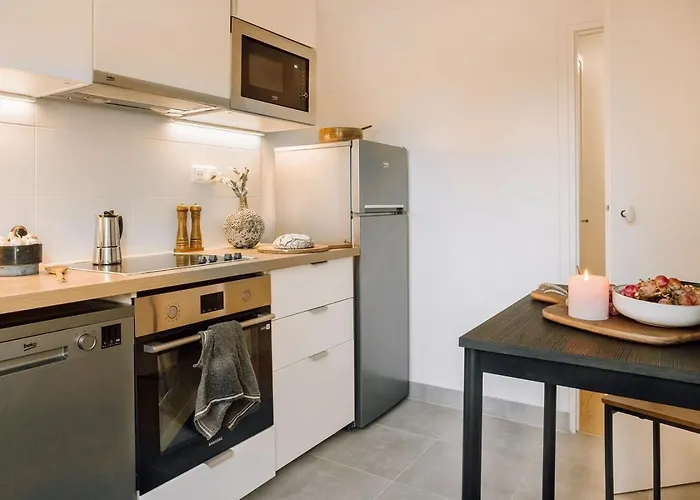 Nuria - Et Balcon à Auteuil